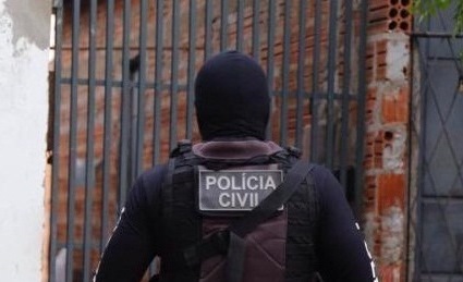 Ex-funcionário do Banco do Brasil é preso por estuprar as filhas no PI