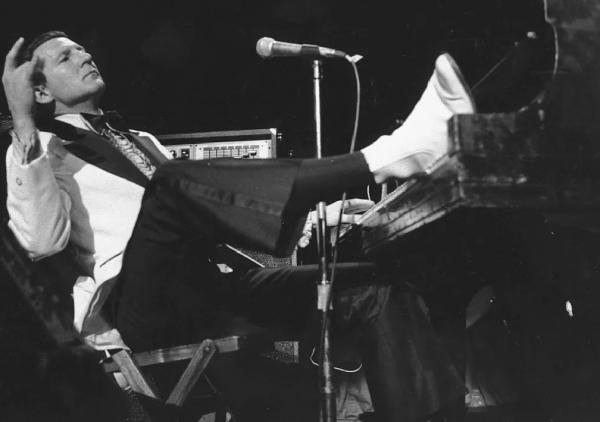 Lenda do rock, Jerry Lee Lewis, morre aos 87 anos