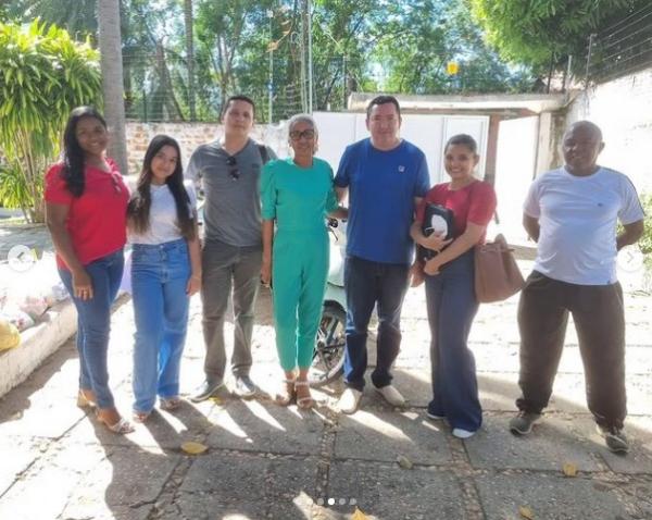 Equipes de Aten&ccedil;&atilde;o B&aacute;sica e N&uacute;cleo Multiprofissional de Sa&uacute;de realizam a&ccedil;&atilde;o na Casa do Idoso(Imagem:Reprodu&ccedil;&atilde;o/Instagram)