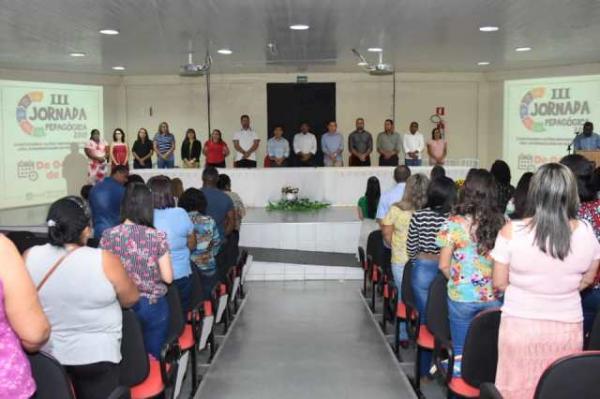 Educação realiza abertura da III Semana Pedagógica em Floriano.(Imagem:SECOM)