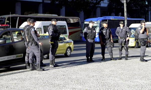 Policiais civis voltam a protestar no PI por melhores condições de trabalho