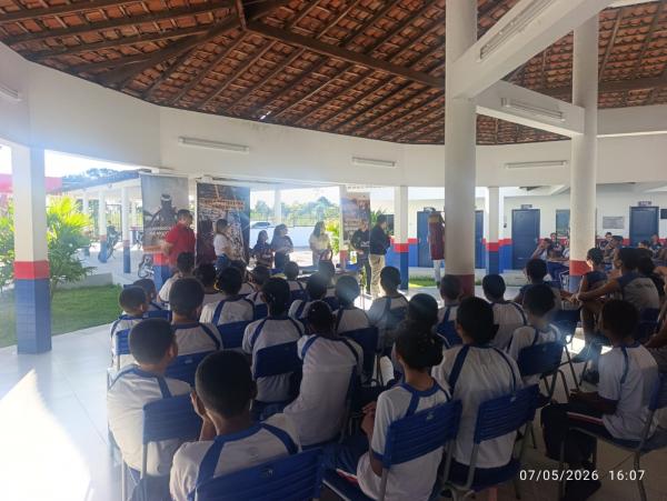 Palestra no Colégio Militar Tiradentes reforça conscientização no trânsito durante o Maio Amarelo(Imagem:FlorianoNews)