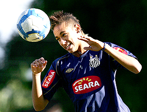 Após nove horas de reunião, decisão sobre o futuro de Neymar é adiada