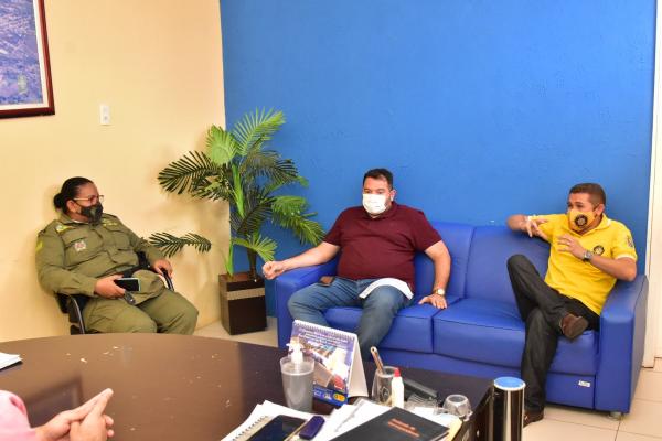 For&ccedil;as policiais e sanit&aacute;rias montam for&ccedil;a-tarefa para fiscaliza&ccedil;&otilde;es de Natal e Ano Novo(Imagem:SECOM)