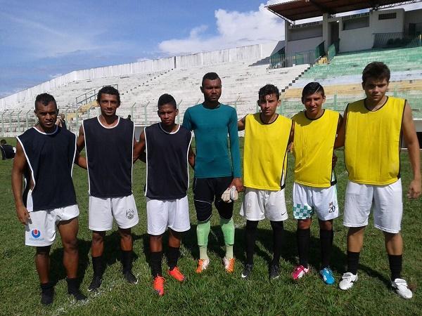 Corisabbá recebe reforços para os próximos jogos.(Imagem:Carlos Iran)