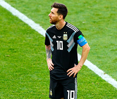 Messi fica fora de prêmio da UEFA; CR7 concorre com Modric e Salah