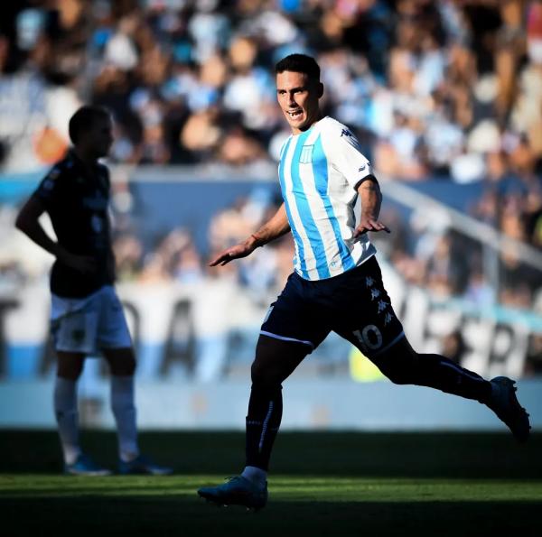  Mat&iacute;as Rojas foi alvo de disputa.(Imagem:Divulga&ccedil;&atilde;o/Racing Club)