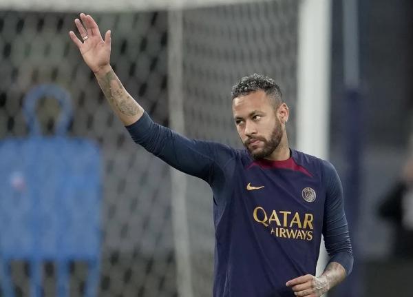 Neymar teria chegado a acordo com o Al-Hilal.(Imagem:Kimimasa Mayama/EFE)