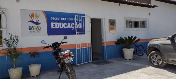Alunos da rede municipal de ensino de Barão de Grajaú recebem novos livros didáticos
