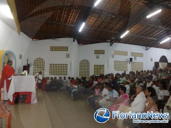 Prociss&otilde;es e missas marcaram o Domingo de Ramos em Floriano.(Imagem:FlorianoNews)