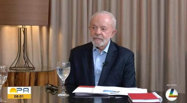 Lula relata problema em avião da FAB antes de decolagem
