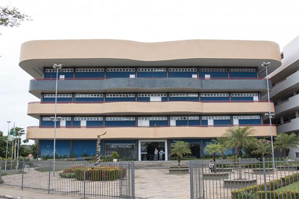 Fiscalização do TCE aponta que 60 municípios não informaram sobre contratações na pandemia