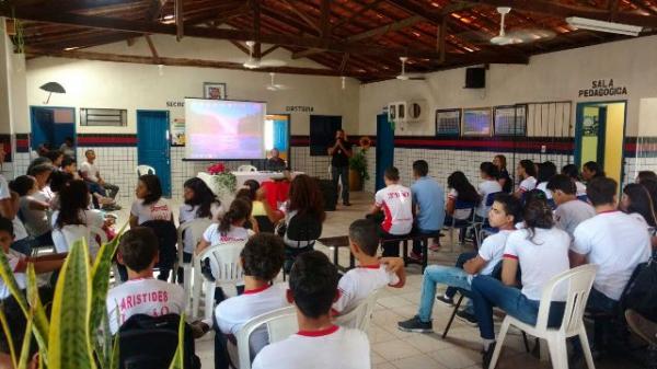 Pol&iacute;cia Civil realiza palestra sobre disciplina em escola de Bar&atilde;o de Graja&uacute;.(Imagem:Divulga&ccedil;&atilde;o/Pol&iacute;cia Civil)