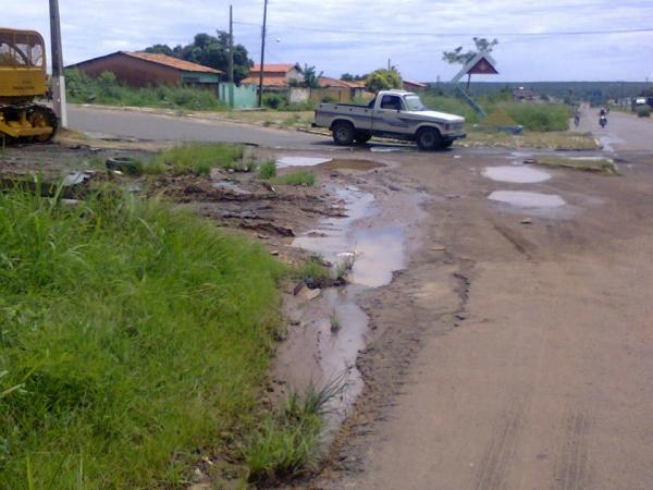 Moradora denuncia situação precária do bairro Sambaíba Nova