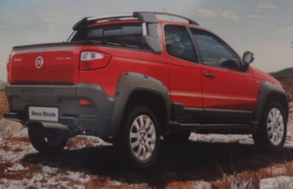 Concessionária Fiat Santa Clara exibe nova Strada 2014 no Centro de Floriano