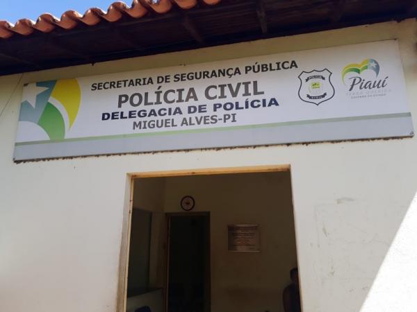 Mulher é morta a facadas na frente dos filhos no Piauí; ex-companheiro é suspeito do crime