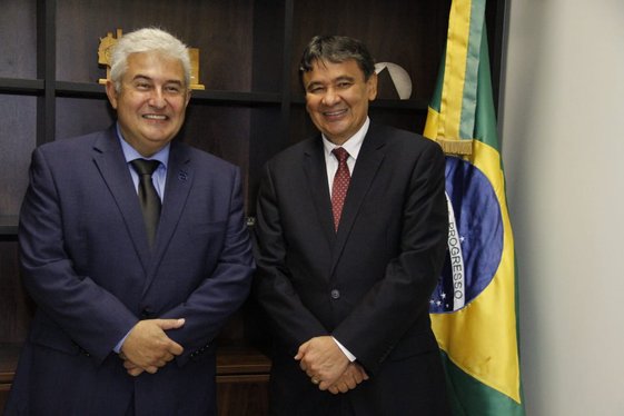 Em Brasília, Dias trata sobre adesão do Piauí ao programa Ciência na Escola