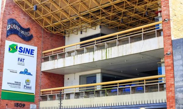 Sine disponibiliza mais de 120 vagas de emprego