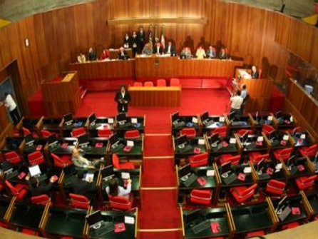 Deputados debatem lei nacional que regulamenta recursos para irrigação