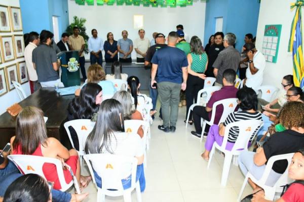 refeitura de Floriano assina ordens de serviço para obras de infraestrutura, lazer e educação no município(Imagem:Secom)