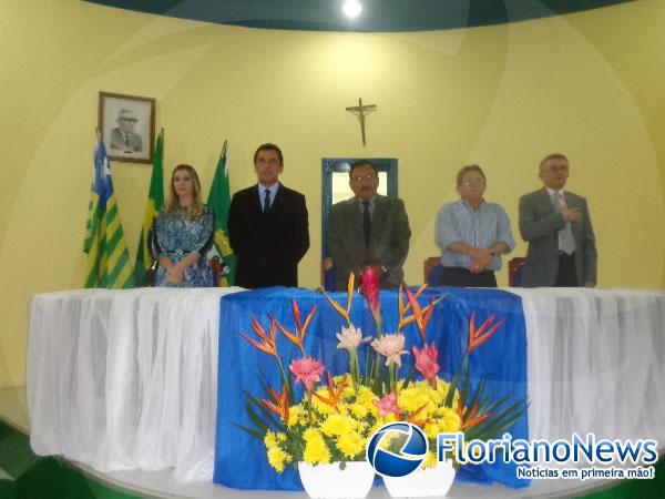 Medalha do M&eacute;rito Agr&ocirc;nomo Parentes &eacute; concedida ao Rep&oacute;rter Amarelinho e ao Prof. Luiz Paulo.(Imagem:FlorianoNews)
