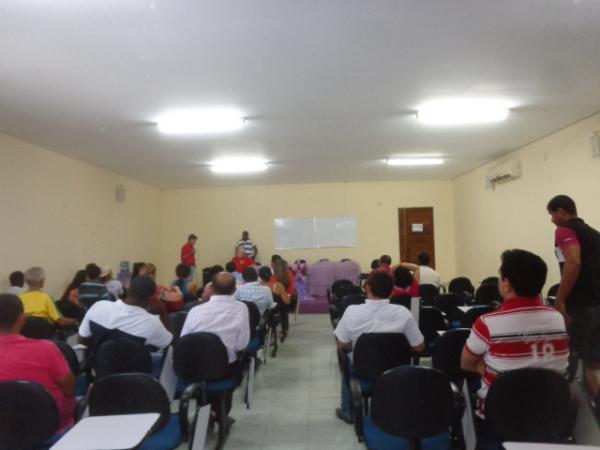 Plen&aacute;ria Popular do Partido dos Trabalhadores avalia Conjuntura Pol&iacute;tica (Imagem:FlorianoNews)