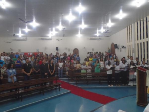 Missa igreja de Nossa Senhora das Gra&ccedil;as(Imagem:FlorianoNews)