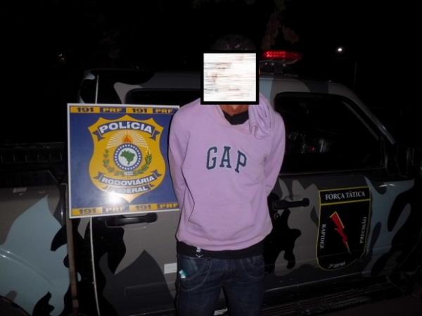 Homem suspeito de estuprar a pr&oacute;pria filha foi preso no Piau&iacute;.(Imagem: Divulga&ccedil;&atilde;o/PRF)