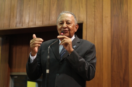 Dr. Pessoa aprova voto de louvor aos microempreendedores do estado