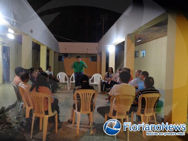 L&iacute;der Pol&iacute;tico Almir Reis dialogou com representantes dos bairros em reuni&atilde;o CONSAMF.(Imagem:FlorianoNews)