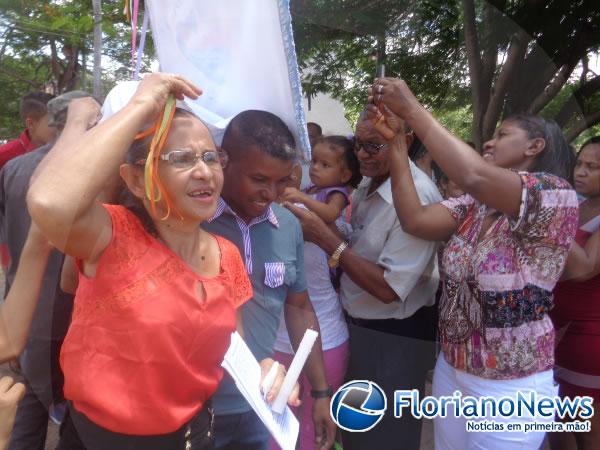 Fieis participaram do encerramento de N. Sr&ordf; do Desterro na comunidade Ara&ccedil;&aacute;s.(Imagem:FlorianoNews)