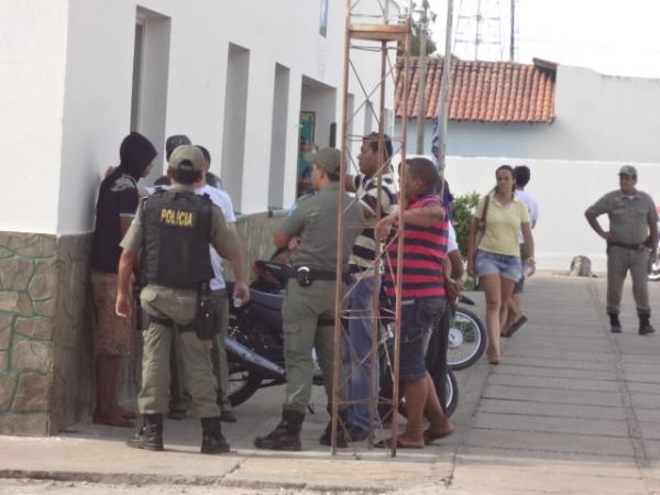 Polícia Militar prende dois acusados de roubo a motos em Floriano.(Imagem:FlorianoNews)