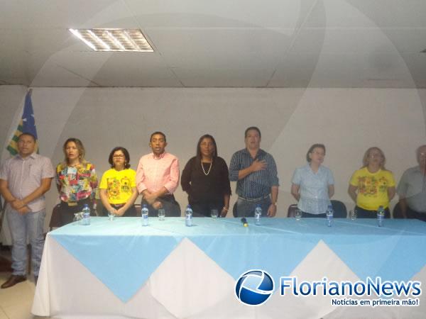 Profissionais da educa&ccedil;&atilde;o participam de curso de acompanhamento de Autista.(Imagem:FlorianoNews)
