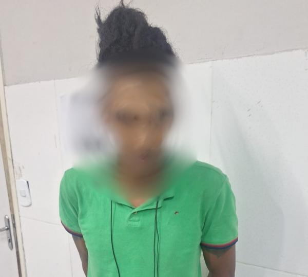 Homem &eacute; preso suspeito de esfaquear v&iacute;tima no bairro Tiber&atilde;o, em Floriano.(Imagem:Divulga&ccedil;&atilde;o/PM)