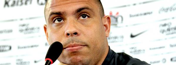 Ronaldo quer permanência de Carille, mas tentará convencer Parreira