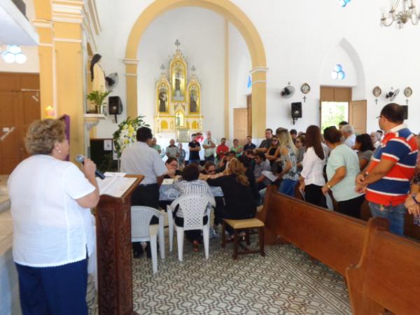  Corpo de Paulo Viana &eacute; enterrado em Floriano ap&oacute;s missa de corpo presente.(Imagem:FlorianoNews)