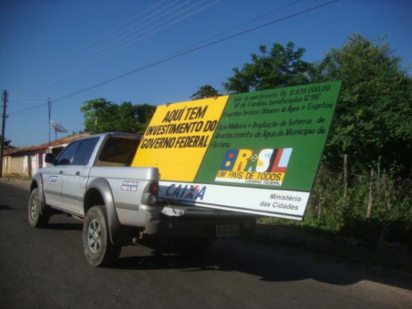 Registro do Cotidiano - Placa das obras do esgotamento sanit&aacute;rio(Imagem:reda&ccedil;&atilde;o)