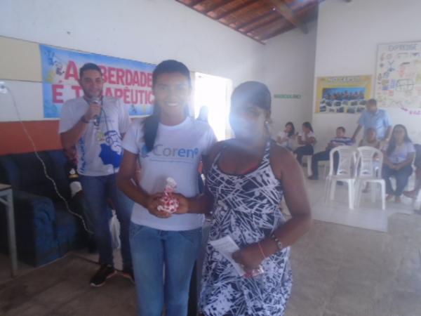 Acad&ecirc;micos de Enfermagem realizam trabalho social no CAPS II e AD de Floriano.(Imagem:FlorianoNews)
