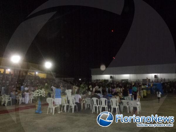Feriado de Nossa Senhora das Gra&ccedil;as teve prociss&atilde;o e missa em Floriano. (Imagem:FlorianoNews)