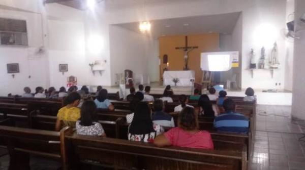 Alvorada festiva e caf&eacute; comunit&aacute;rio abrem festejos de S&atilde;o Jos&eacute; Oper&aacute;rio em Floriano.(Imagem:FlorianoNews)