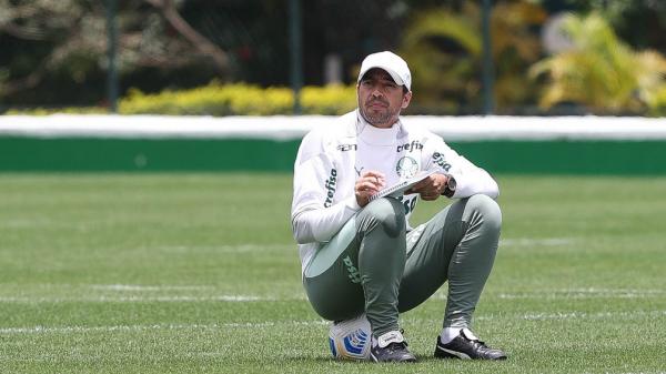 O calendário será extenso em 2022. O Palmeiras disputará Campeonato Paulista, Mundial de Clubes, Recopa Sul-Americana, Libertadores, Copa do Brasil e Campeonato Brasileiro. Por is(Imagem:Reprodução)