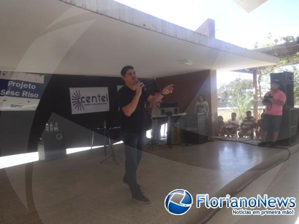 Amauri Juc&aacute; se apresentou na segunda edi&ccedil;&atilde;o do Projeto SESC Riso em Floriano.(Imagem:FlorianoNews)