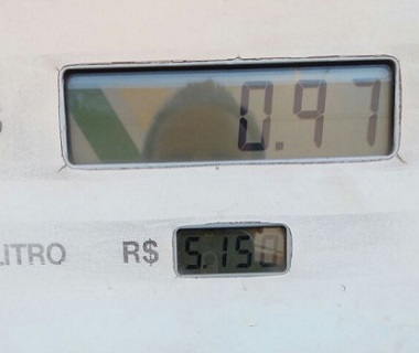 Gasolina no Piauí supera preço médio da ANP e chega a R$ 5,15 em Corrente