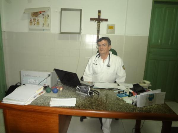 Dr. Manoel Em&iacute;dio (Imagem:FlorianoNews)