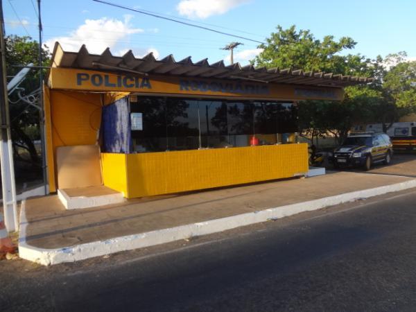 PRF flagra dez pessoas dirigindo embriagadas durante a Semana Santa