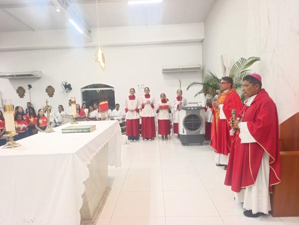 Paróquia Santa Cruz celebra Solenidade de Pentecostes com Sacramento da Crisma em Floriano(Imagem:FlorianoNews)