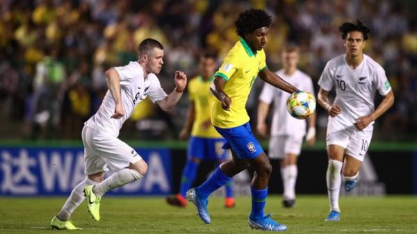 Talles Magno durante a vit&oacute;ria do Brasil em cima da Nova Zel&acirc;ndia na Copa do Mundo Sub-17.(Imagem:Buda Mendes - FIFA/FIFA via Getty Images)