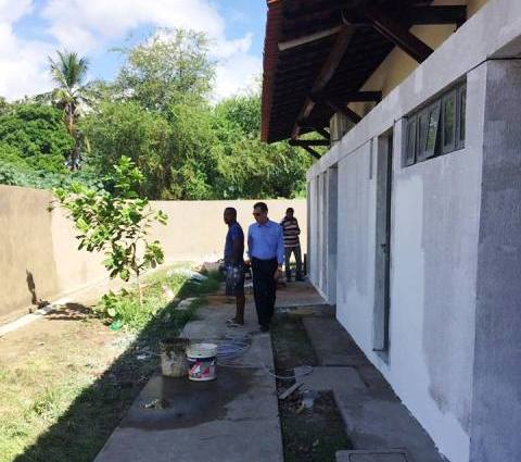Prefeito Gilberto Júnior visita obra de reforma da UBS João Elias Oka