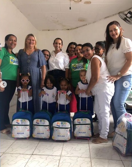 Prefeitura de Barão de Grajaú distribui kits escolares para alunos da rede municipal de ensino