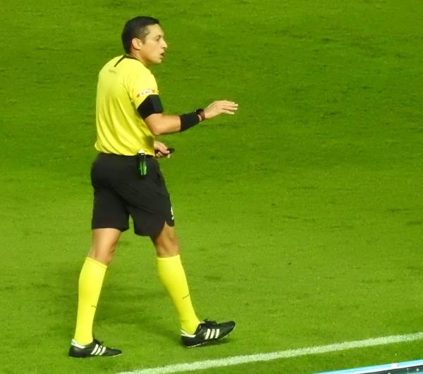&Aacute;rbitro Jes&uacute;s Valenzuela(Imagem:Fred Gomes)